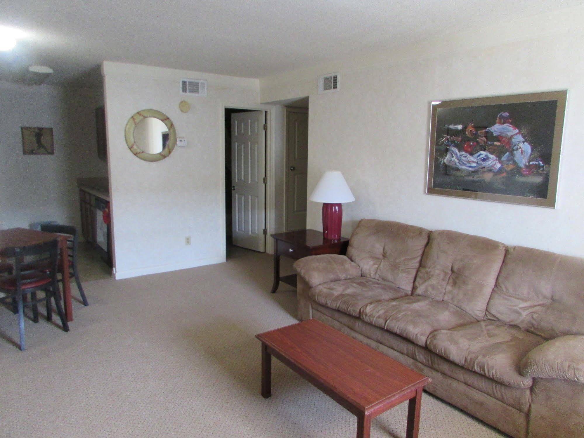 Plantation Oaks Hotell Millington Exteriör bild