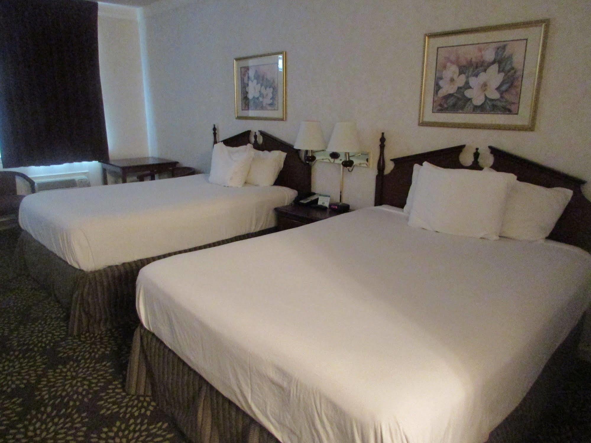 Plantation Oaks Hotell Millington Exteriör bild