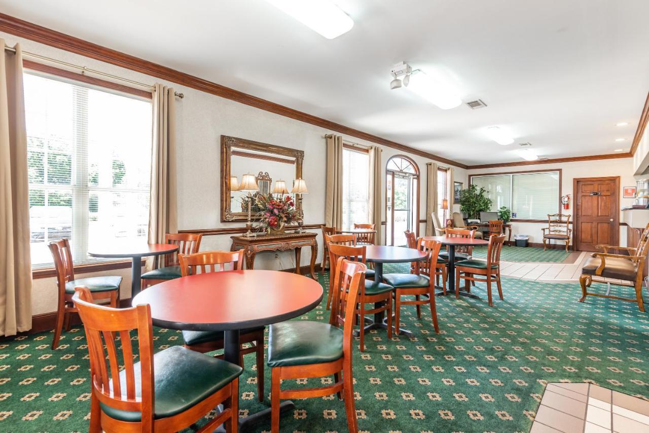 Plantation Oaks Hotell Millington Exteriör bild